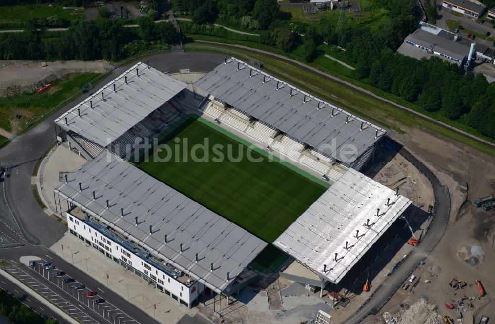 Essen von oben - Umbau des Areales am Georg-Melches-Stadion vom Fußballclub Rot-Weiss Essen in der Stadt Essen, Nordrhein-Westfalen