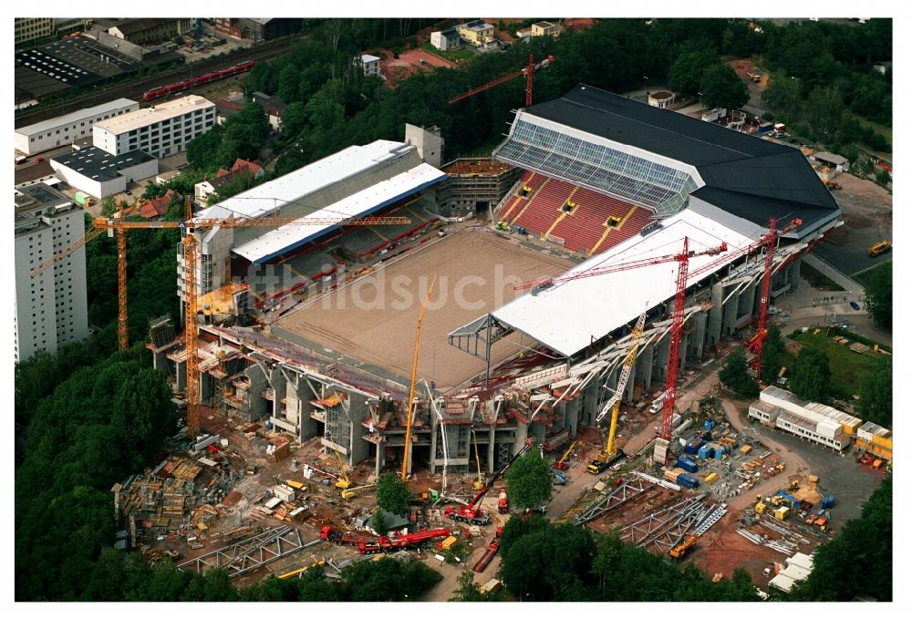 Luftaufnahme Kaiserslautern - Umbau der Arena des Stadion Fritz-Walter-Stadion in Kaiserslautern im Bundesland Rheinland-Pfalz, Deutschland