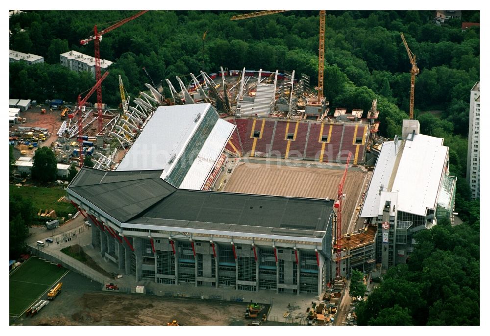 Luftbild Kaiserslautern - Umbau der Arena des Stadion Fritz-Walter-Stadion in Kaiserslautern im Bundesland Rheinland-Pfalz, Deutschland