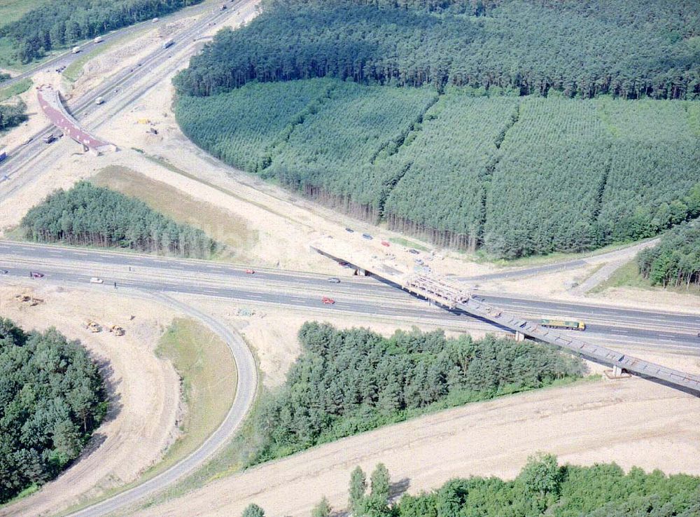 Luftaufnahme Schönefeld / Brandenburg - Umbau des Autobahndreiecks Schönefeld am Berliner Ring in Brandenburg.