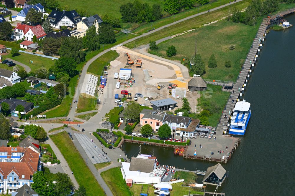 Luftaufnahme Zingst - Umbau- Baustelle des Parkplatzes in Zingst im Bundesland Mecklenburg-Vorpommern, Deutschland