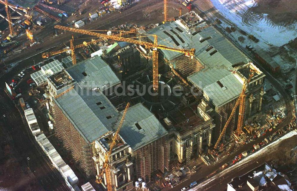 Berlin von oben - Umbau des Berliner Reichstages