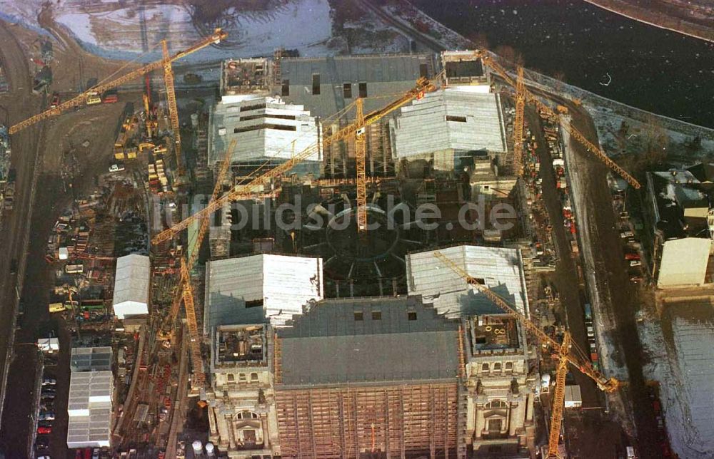 Luftbild Berlin - Umbau des Berliner Reichstages