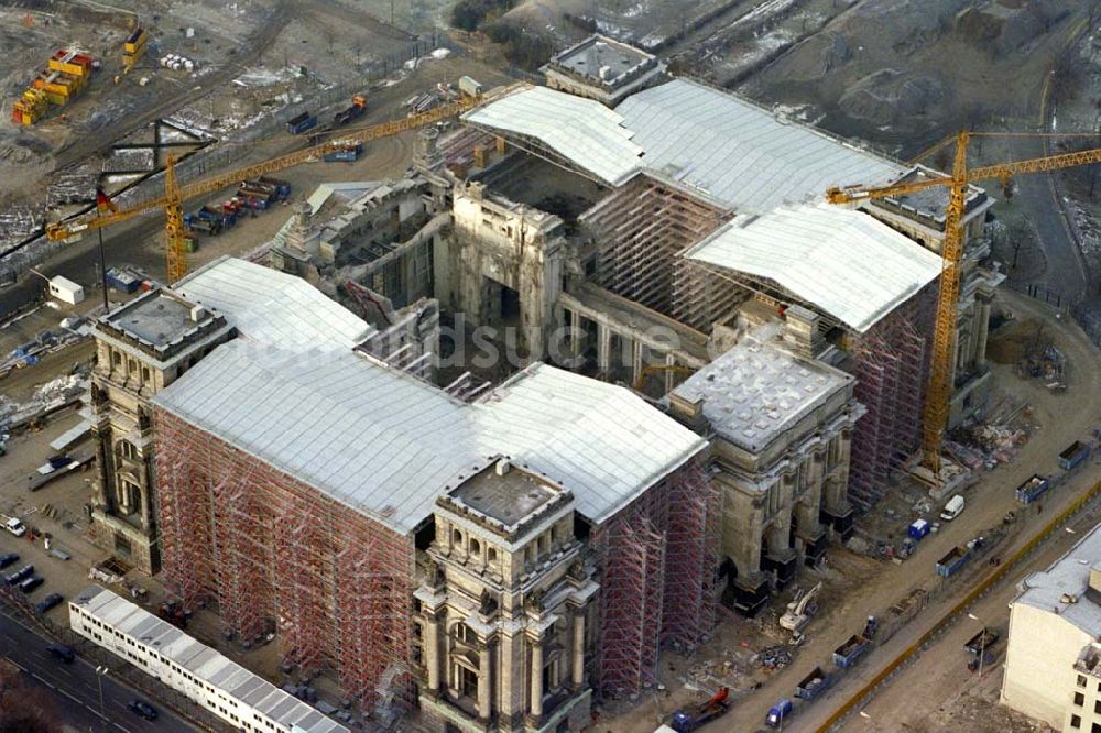 Berlin - TIERGARTEN von oben - Umbau des Berliner Reichstages in Berlin-Tiergarten. 1995