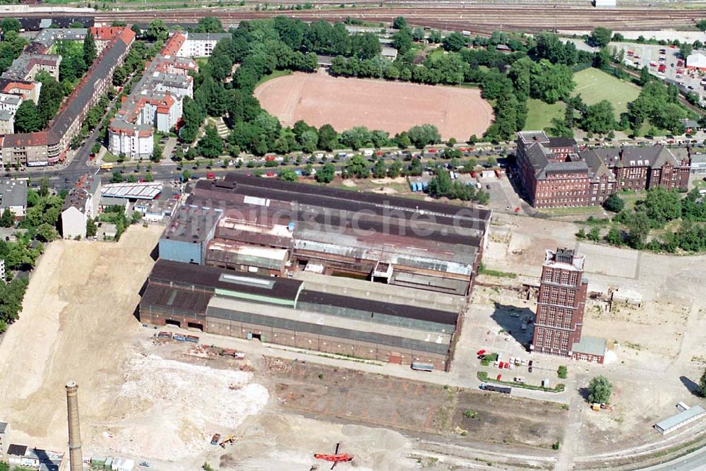 Berlin aus der Vogelperspektive: 30.06.1995 Umbau Borsighallen in Berlin-Tegel