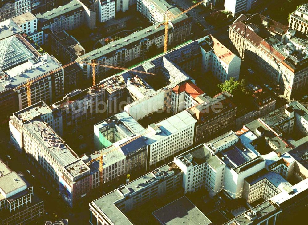 Berlin aus der Vogelperspektive: Umbau eines Büro und Geschäftshauses