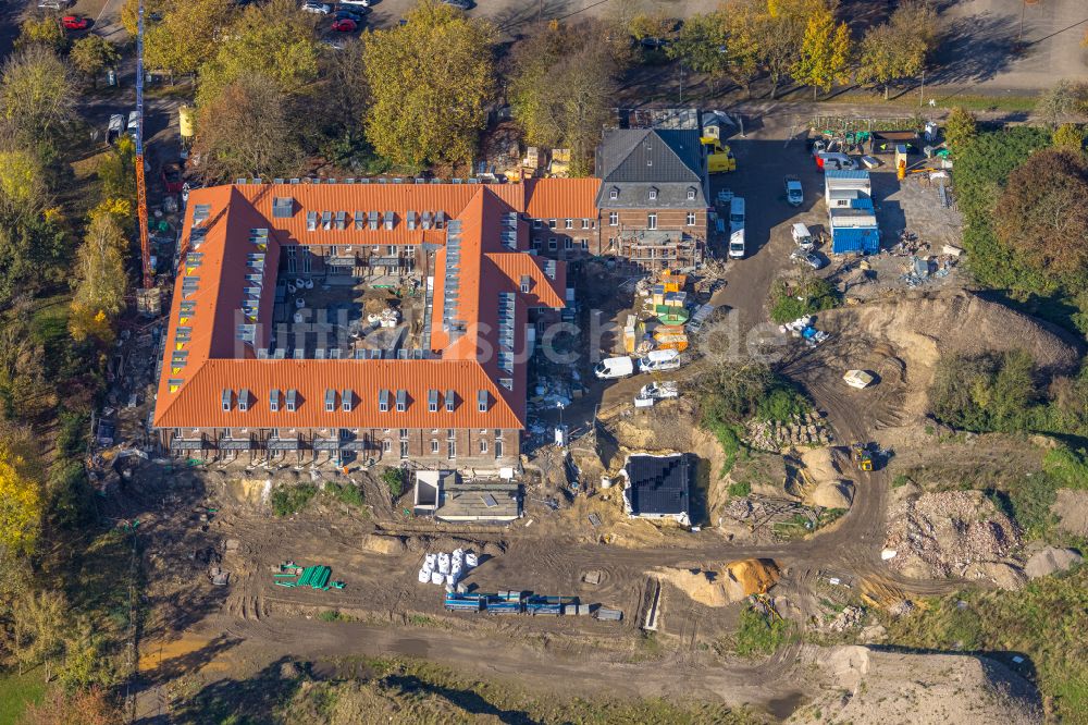 Bochum von oben - Umbau eines Büro- und Geschäftshauses Lennershof am Hochschulcampus in Bochum im Bundesland Nordrhein-Westfalen, Deutschland