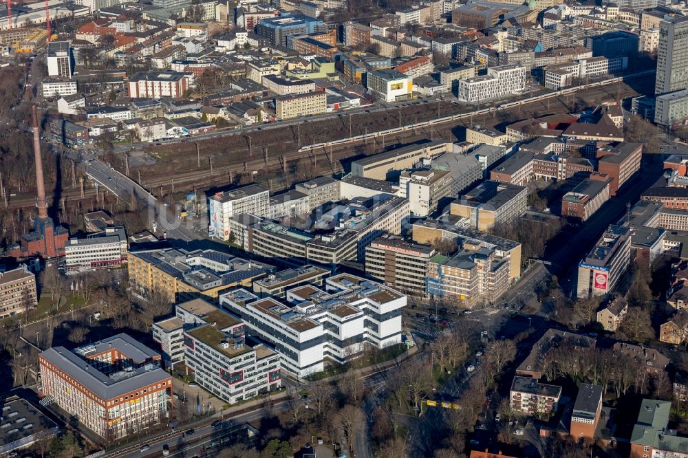 Essen aus der Vogelperspektive: Umbau des Büro- und Geschäftshauses Osram-Haus zu einem Boardinghouse im Ortsteil Südviertel in Essen im Bundesland Nordrhein-Westfalen, Deutschland