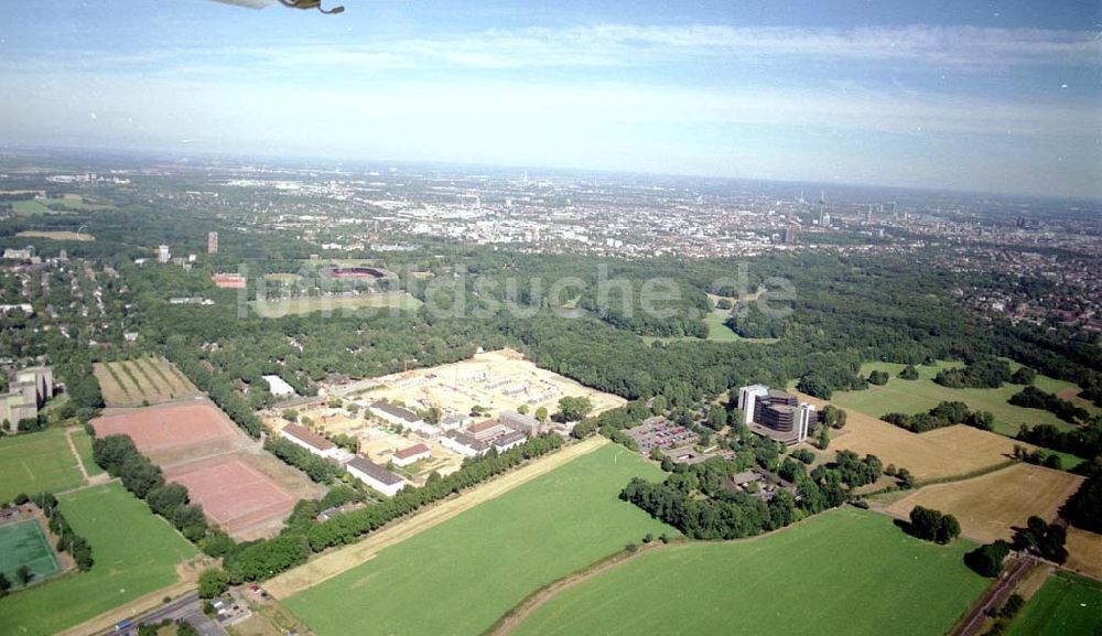 Luftaufnahme Köln - Junkersdorf - Umbau der ehem. belgischen Garnision Köln - Junkersdorf zum Stadtwaldviertel Junkersdorf.