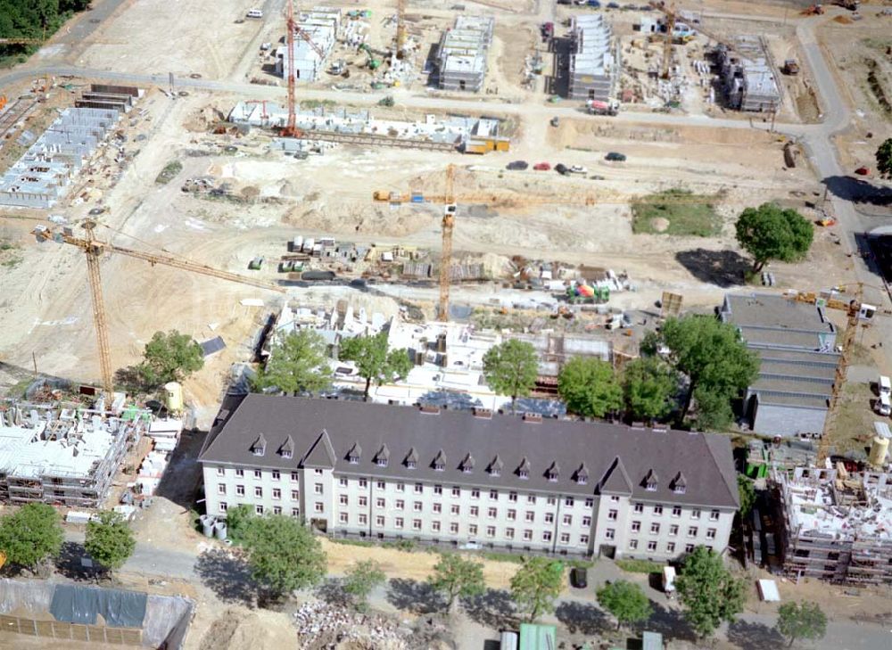 Köln - Junkersdorf aus der Vogelperspektive: Umbau der ehem. belgischen Garnision Köln - Junkersdorf zum Stadtwaldviertel Junkersdorf.