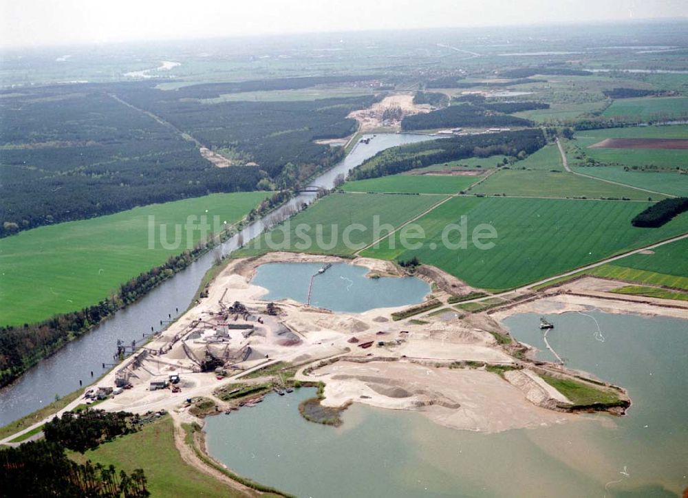 Hohenwarthe aus der Vogelperspektive: Umbau des Elbe - Havel-Kanales östlich von Hohenwarthe.