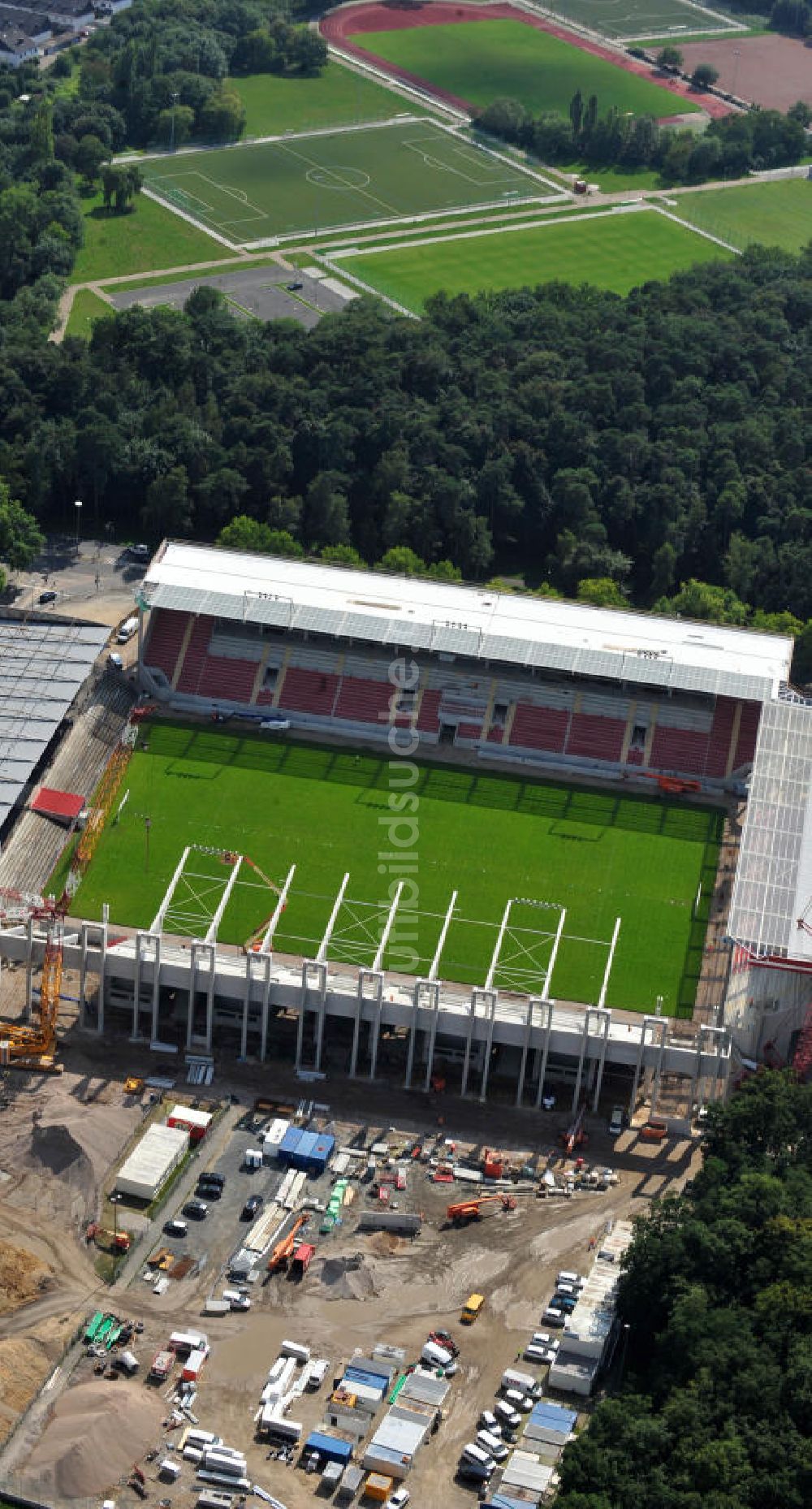 Luftbild Offenbach - Umbau- und Erweiterungsarbeiten am Stadion Bieberer Berg / Sparda-Bank-Hessen-Stadion in Offenbach