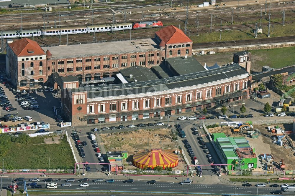 Luftbild Berlin - Umbau des Gebäudekomplexes Postbahnhof in Berlin - Friedrichshain