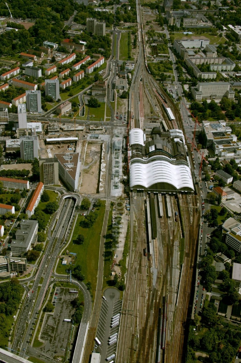 Dresden von oben - Umbau des Hauptbahnhof Dresden der Deutschen Bahn in Dresden im Bundesland Sachsen, Deutschland