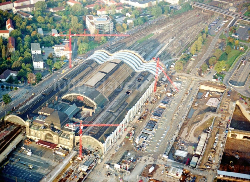 Dresden aus der Vogelperspektive: Umbau des Hauptbahnhof Dresden der Deutschen Bahn in Dresden im Bundesland Sachsen, Deutschland