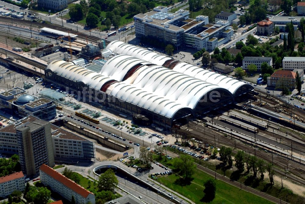 Dresden aus der Vogelperspektive: Umbau des Hauptbahnhof Dresden der Deutschen Bahn in Dresden im Bundesland Sachsen, Deutschland