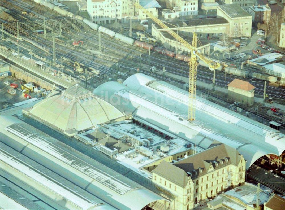 Halle / Saale aus der Vogelperspektive: Umbau des Hauptbahnhofes von Halle / Saale durch BILFINGER & BERGER AG 10.12.02