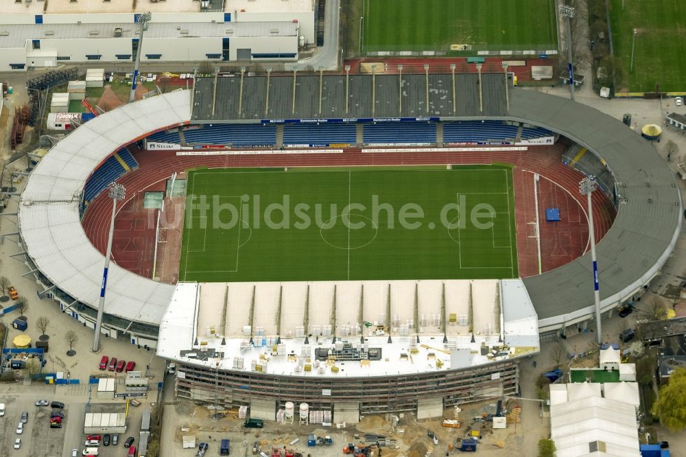 Luftbild Braunschweig - Umbau der Haupttribühne am Eintracht-Stadion in Braunschweig im Bundesland Niedersachsen