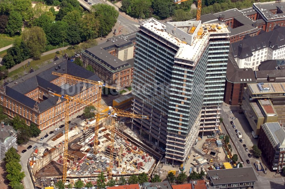 Luftaufnahme Hamburg - Umbau des Hochhaus- Ensemble Emporio-Hochhaus im Ortsteil Neustadt in Hamburg, Deutschland