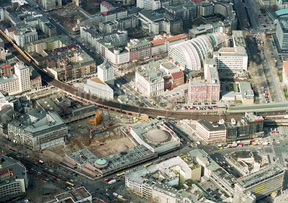 Luftaufnahme Berlin-Tiergarten - Umbau des Kurfürstendamm am Bereich des Kaffee Kranzler und Fertigstellung des Ludwig-Erhard-Hauses (Börse-IHK)