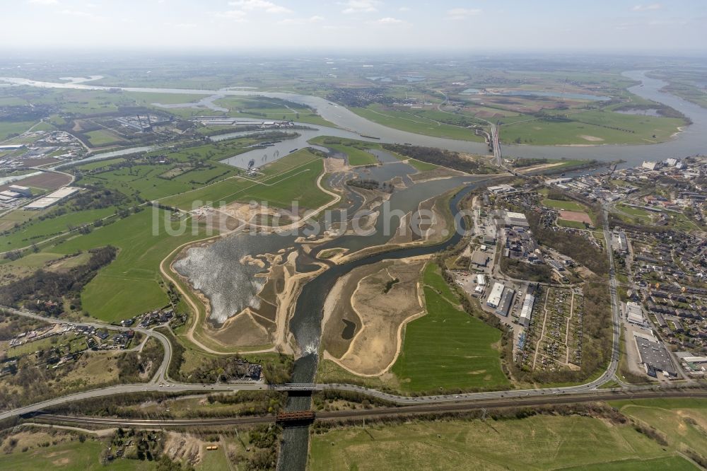 Luftbild Wesel - Umbau der Lippemündung bei Wesel in den Rhein und und Renaturierung von Uferbereichen bei Wesel im Bundesland Nordrhein-Westfalen