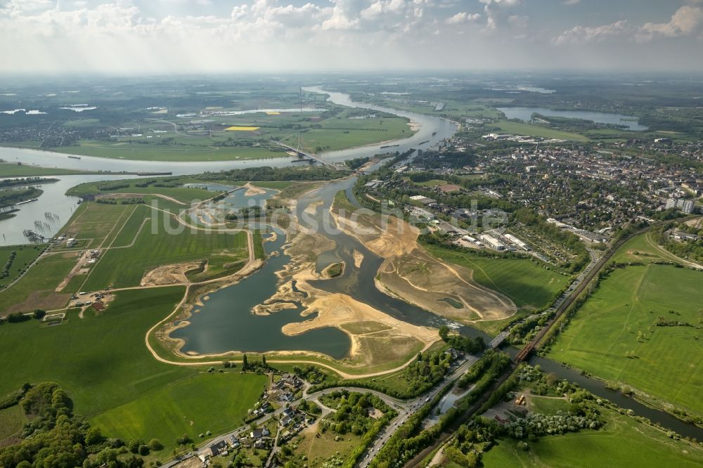 Wesel von oben - Umbau der Lippemündung bei Wesel in den Rhein und und Renaturierung von Uferbereichen bei Wesel im Bundesland Nordrhein-Westfalen