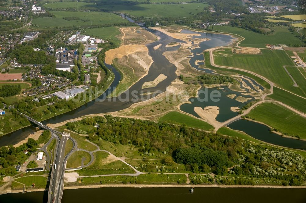 Wesel aus der Vogelperspektive: Umbau der Lippemündung bei Wesel in den Rhein und und Renaturierung von Uferbereichen bei Wesel im Bundesland Nordrhein-Westfalen