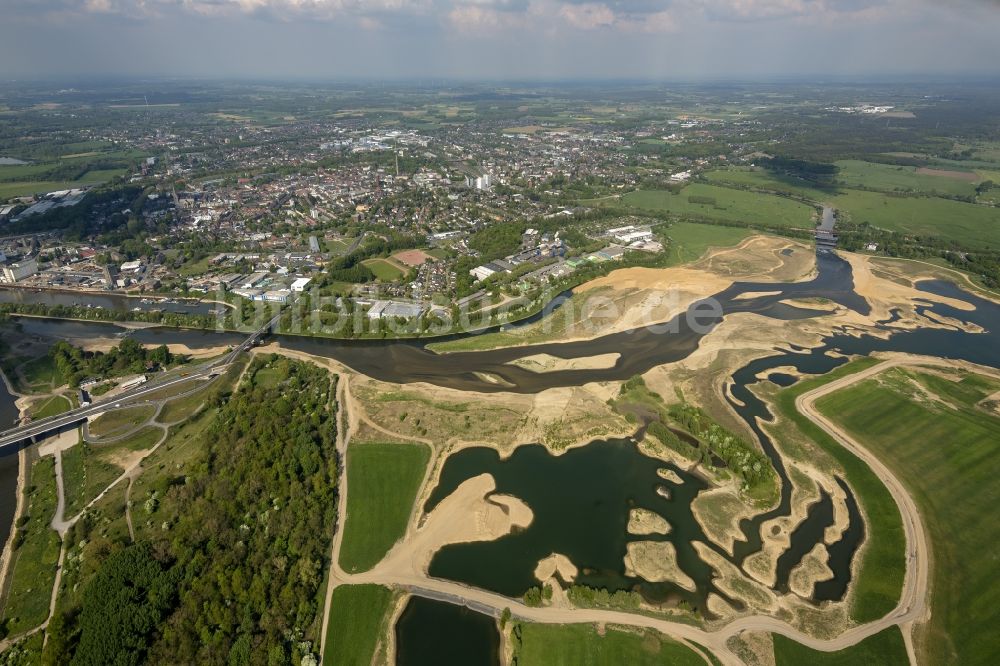 Luftaufnahme Wesel - Umbau der Lippemündung bei Wesel in den Rhein und und Renaturierung von Uferbereichen bei Wesel im Bundesland Nordrhein-Westfalen