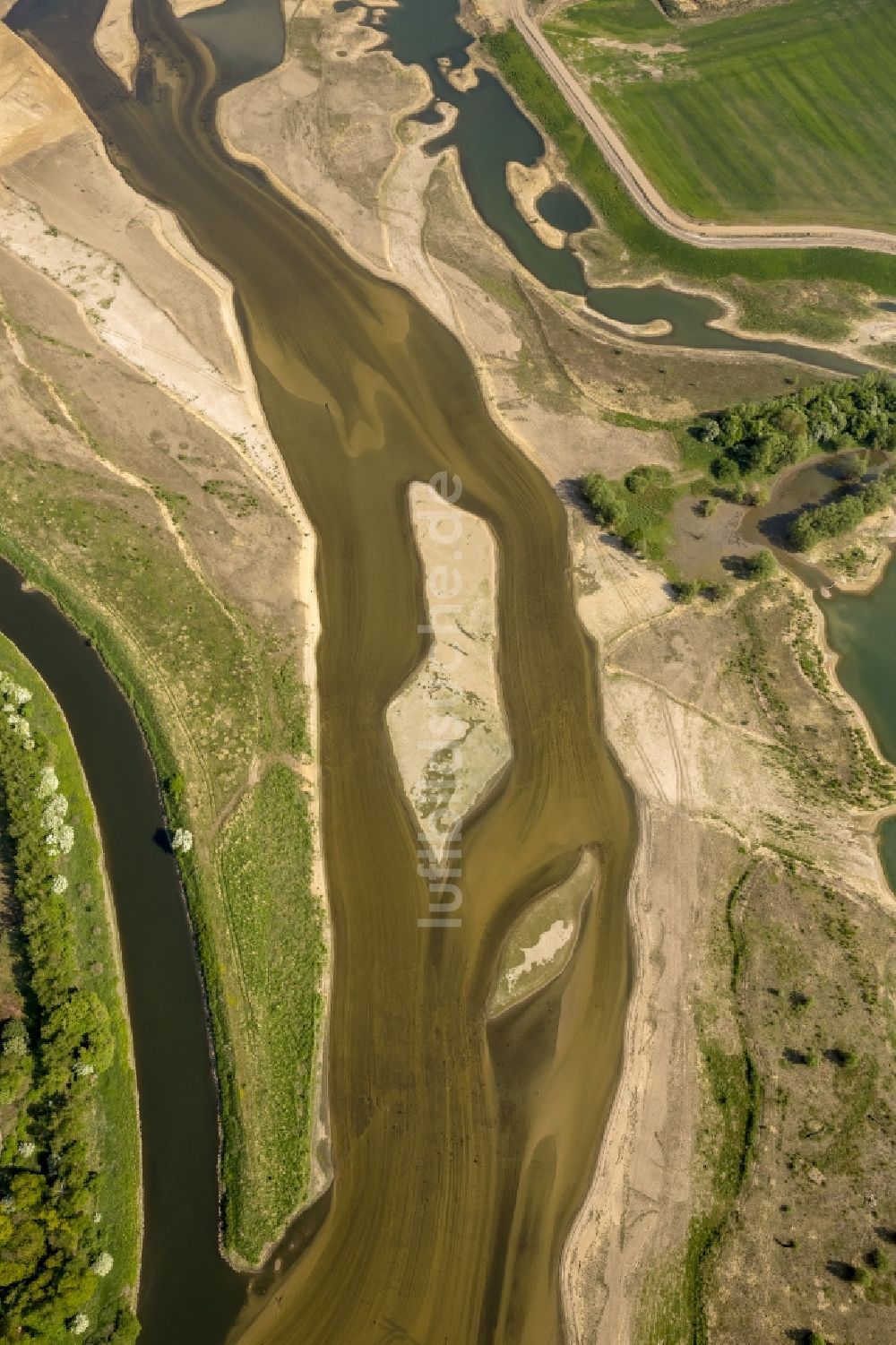 Wesel aus der Vogelperspektive: Umbau der Lippemündung bei Wesel in den Rhein und und Renaturierung von Uferbereichen bei Wesel im Bundesland Nordrhein-Westfalen