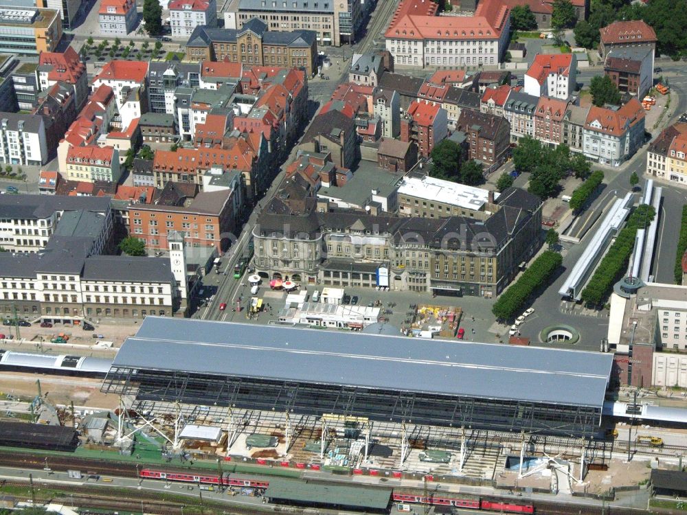 Erfurt von oben - Umbau und Modernisierung des Hauptbahnhof der Deutschen Bahn in Erfurt im Bundesland Thüringen, Deutschland