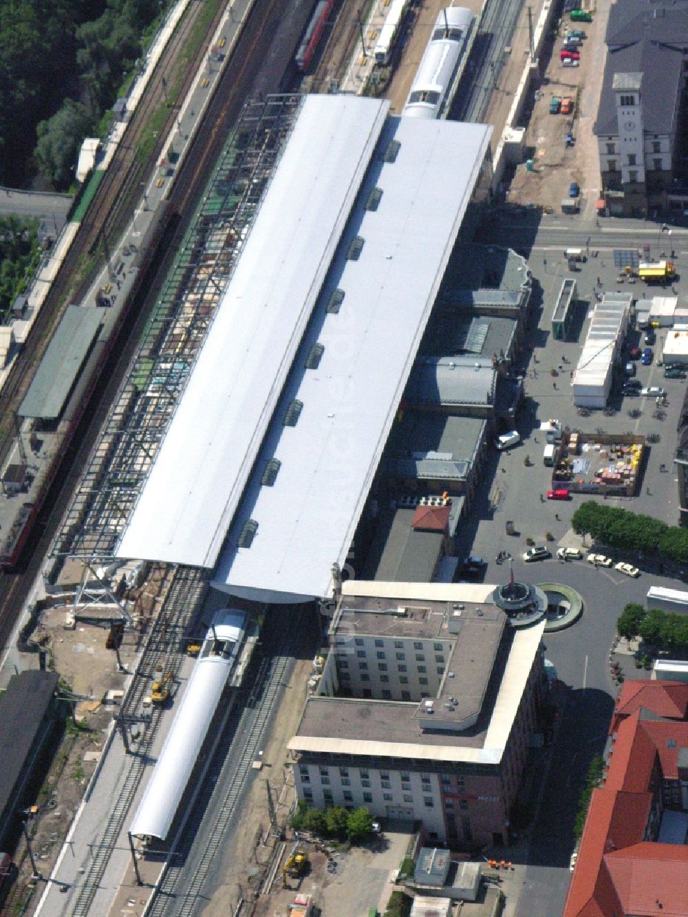 Erfurt von oben - Umbau und Modernisierung des Hauptbahnhof der Deutschen Bahn in Erfurt im Bundesland Thüringen, Deutschland