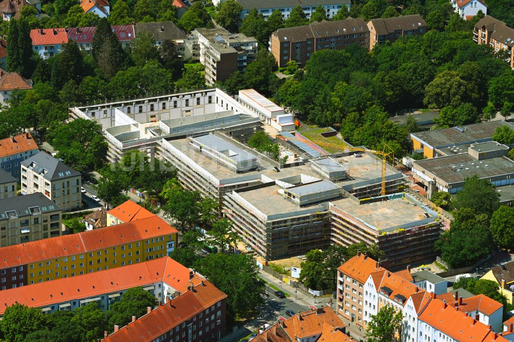 Hannover aus der Vogelperspektive: Umbau und Modernisierung des Schulgebäudes Integrierte Gesamtschule (IGS) in Hannover im Bundesland Niedersachsen, Deutschland