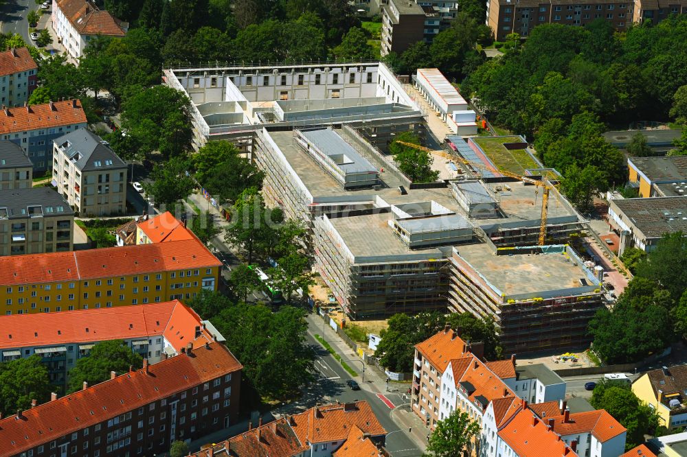 Luftaufnahme Hannover - Umbau und Modernisierung des Schulgebäudes Integrierte Gesamtschule (IGS) in Hannover im Bundesland Niedersachsen, Deutschland