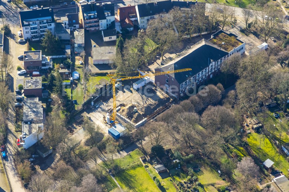 Oberhausen von oben - Umbau und Modernisierung des Schulgebäudes der Otfried-Preußler-Schule in Oberhausen im Bundesland Nordrhein-Westfalen, Deutschland