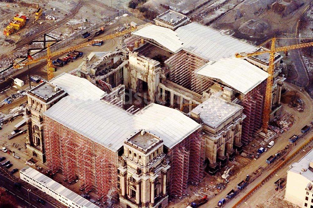 Berlin von oben - Umbau Reichstag