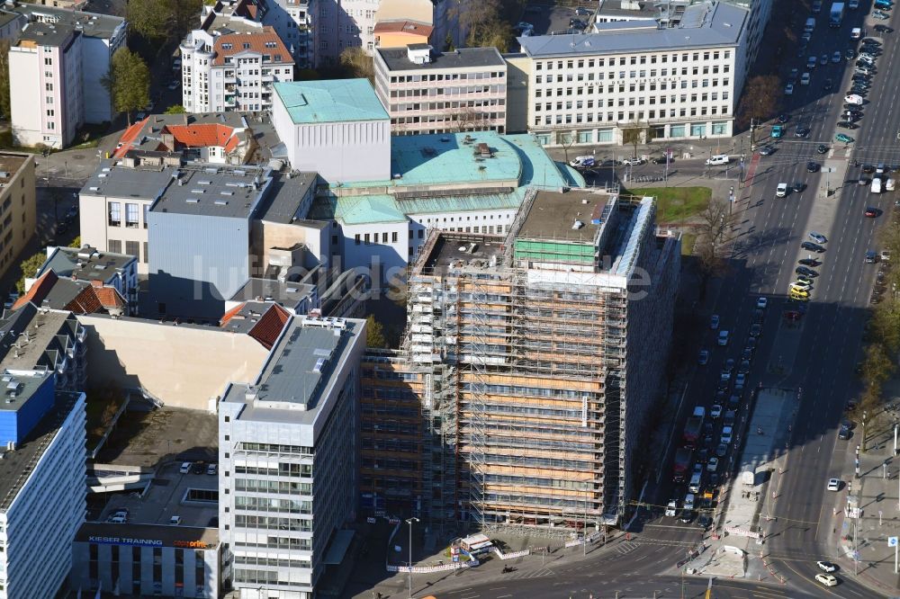 Luftaufnahme Berlin - Umbau und Sanierung des Hochhaus- Gebäude Bismarckstraße - Ernst-Reuter-Platz im Ortsteil Charlottenburg in Berlin, Deutschland