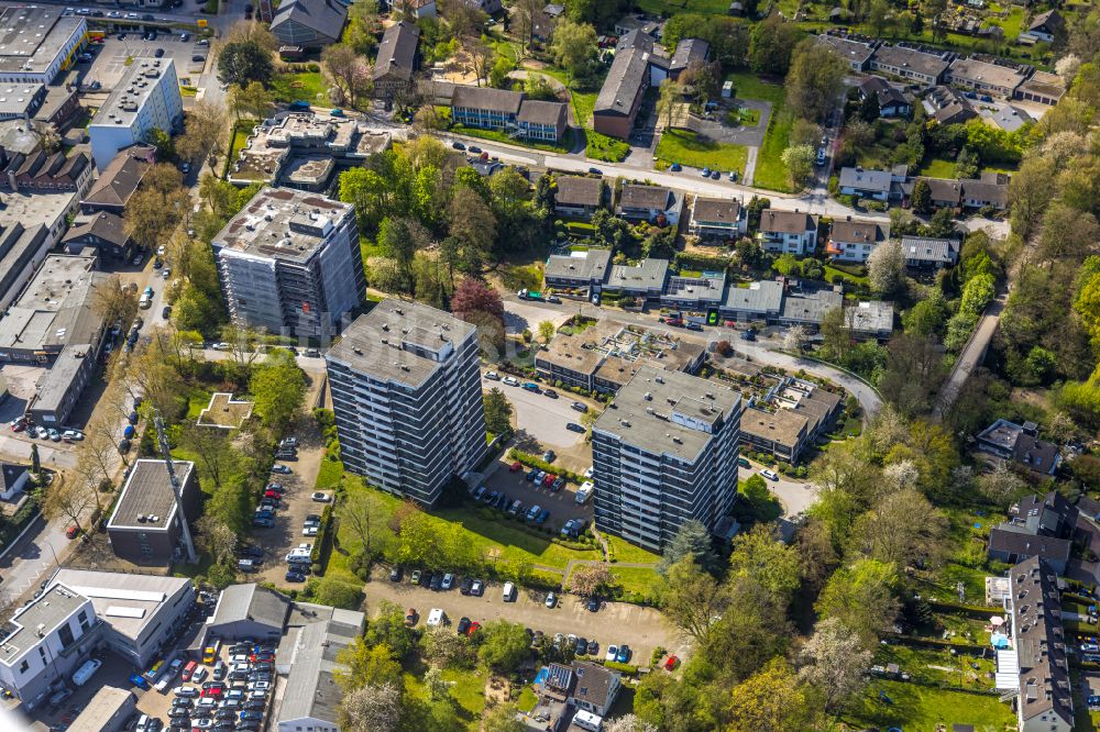 Heiligenhaus von oben - Umbau und Sanierung des Hochhaus- Gebäude in Heiligenhaus im Bundesland Nordrhein-Westfalen, Deutschland