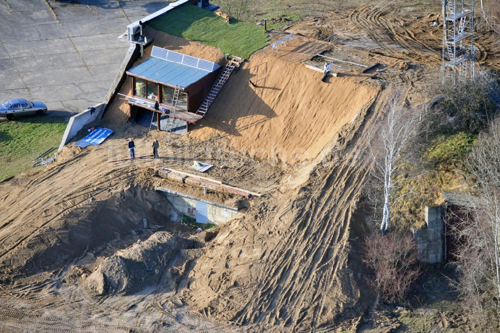 Werneuchen aus der Vogelperspektive: Umbau und Sanierung eines Shelter / Hangar am Flugplatz Werneuchen