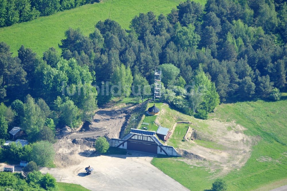 Luftbild Werneuchen - Umbau und Sanierung eines Shelter / Hangar am Flugplatz Werneuchen