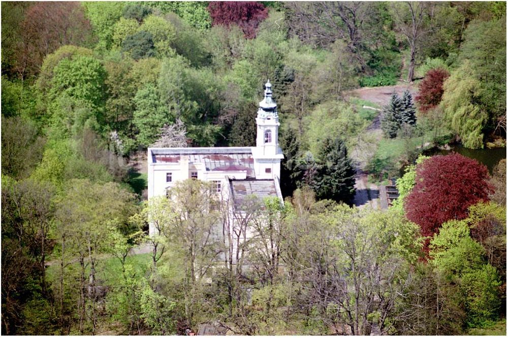 Luftaufnahme Schönwalde - 28.04.2004 Umbau Schloß Dammsmühle bei Schönwalde in Brandenburg