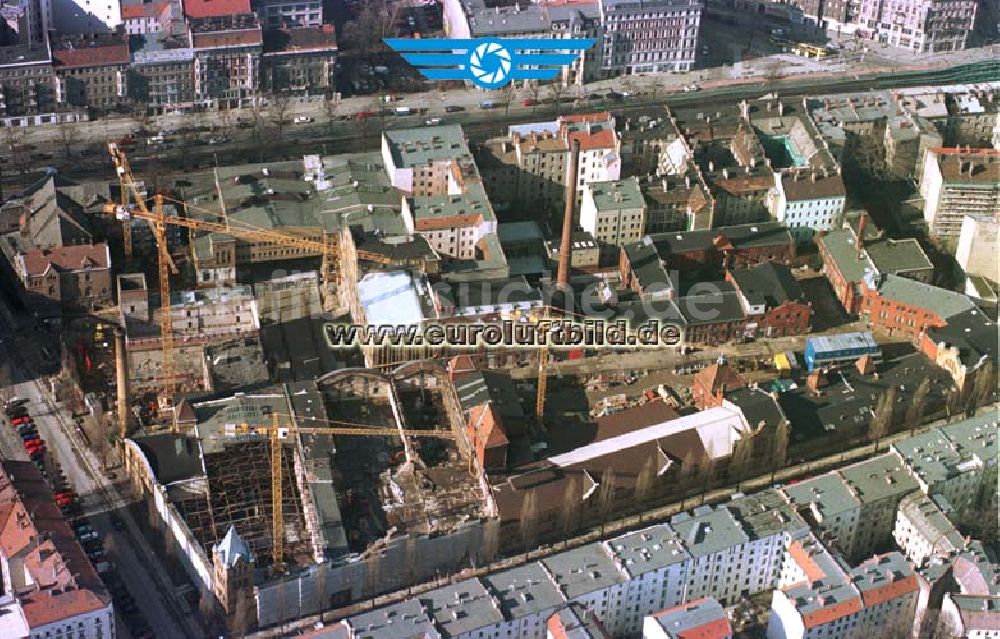 Luftbild Berlin - Prenzlauer Berg - Umbau der Schultheiß-Brauerei an der Schönhauser Allee.