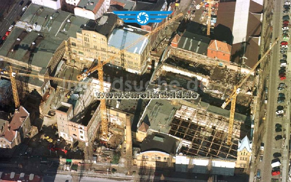 Berlin - Prenzlauer Berg von oben - Umbau der Schultheiß-Brauerei an der Schönhauser Allee.