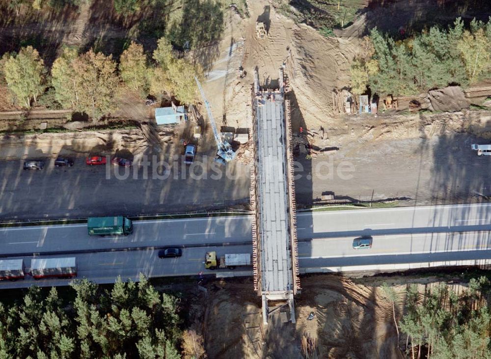 Luftbild Zernsdorf / Brandenburg - Umbau des südlichen Berliner Ringes bei Zernsdorf - ein Projekt der SCHÄLERBAU BERLIN GmbH.