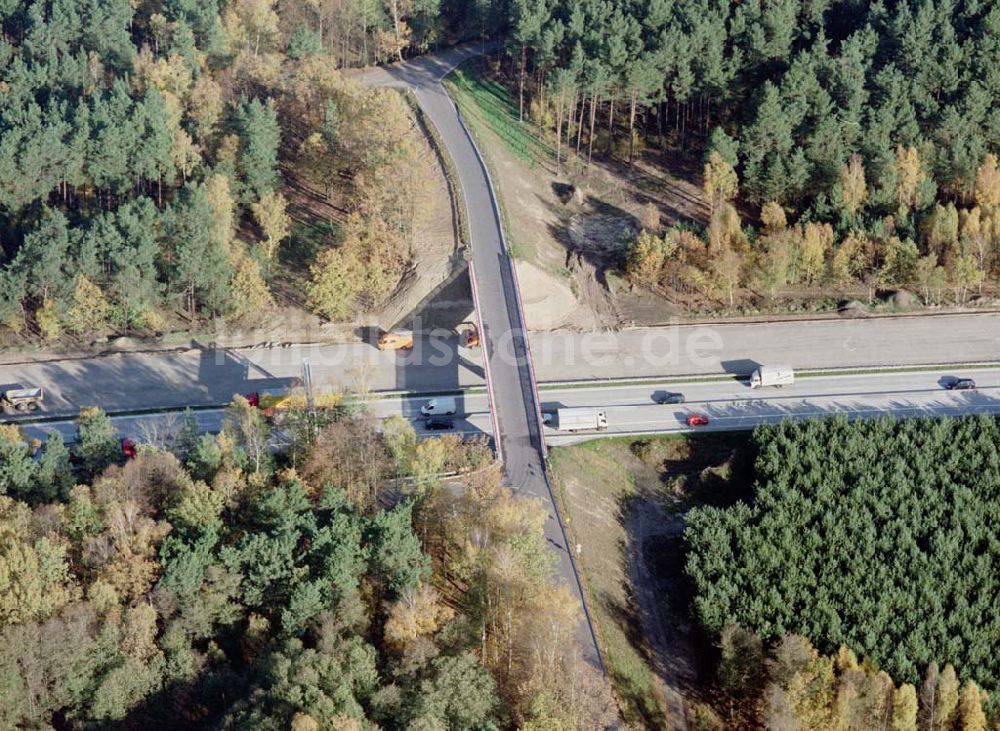 Zernsdorf / Brandenburg von oben - Umbau des südlichen Berliner Ringes bei Zernsdorf - ein Projekt der SCHÄLERBAU BERLIN GmbH.