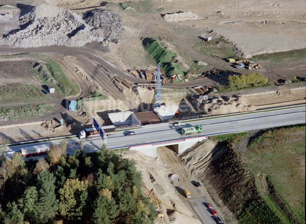 Königs Wusterhausen / Brandenburg von oben - Umbau des südlichen Berliner Ringes zwischen Königs Wusterhausen und Zernsdorf - ein Projekt der SCHÄLERBAU BERLIN GmbH