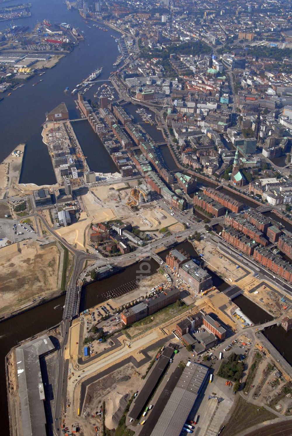 Hamburg von oben - Umbau der Speicherstadt