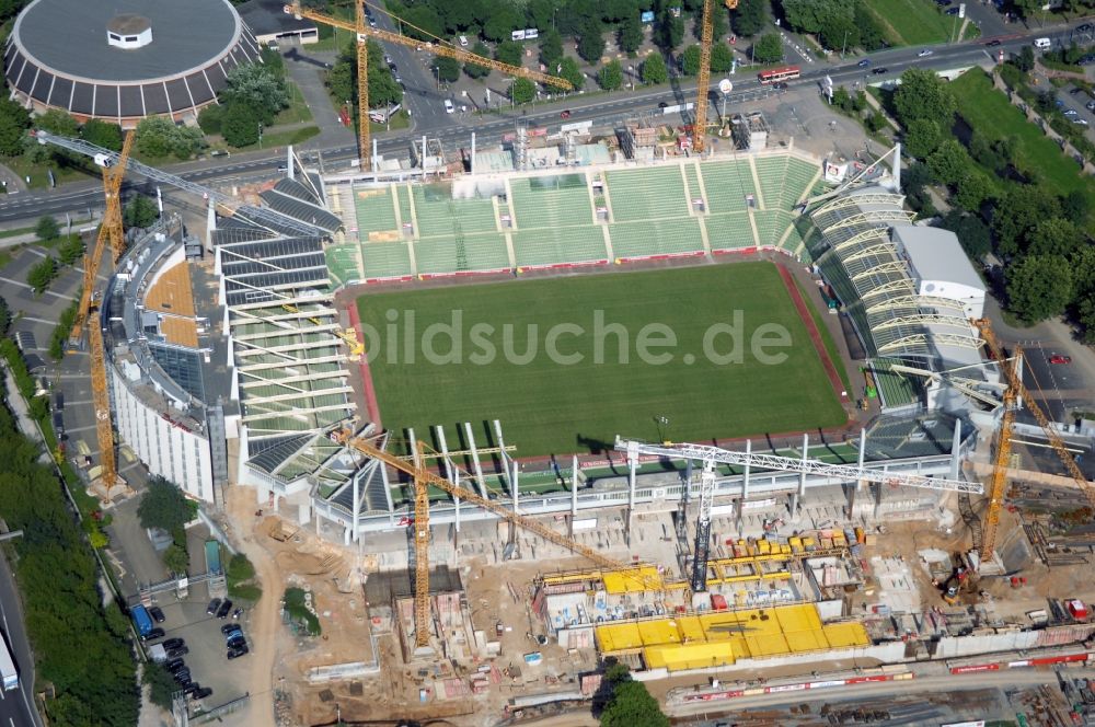 Luftbild Leverkusen - Umbau der Sportstätten-Gelände der Arena des Stadion BayArena des Fussballvereins Bayer 04 Leverkusen im Ortsteil Wiesdorf in Leverkusen im Bundesland Nordrhein-Westfalen, Deutschland