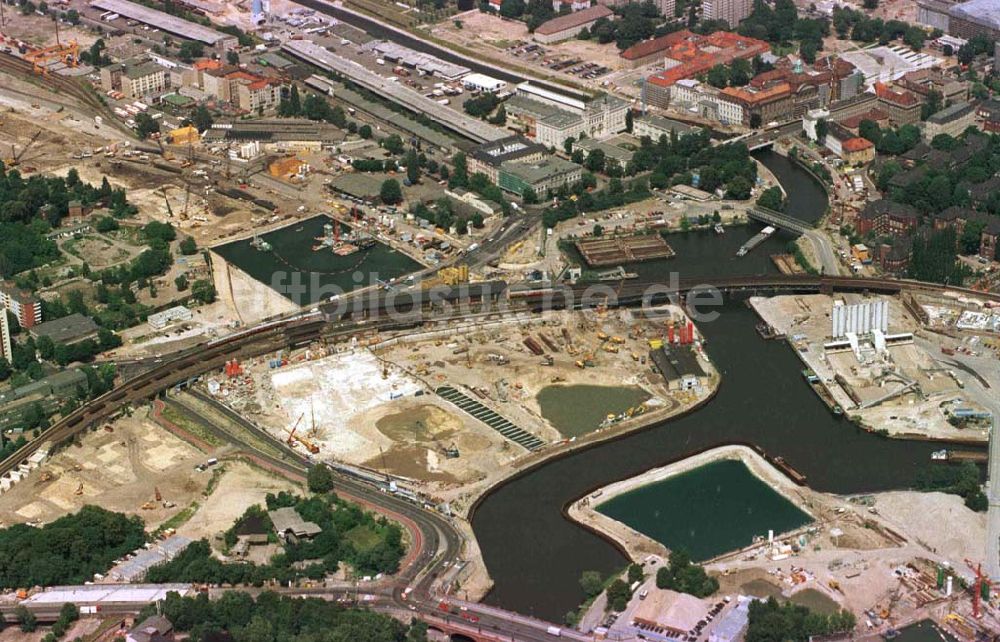 Berlin - Tiergarten von oben - Umbau des Spreebogens und des Berliner Reichstages