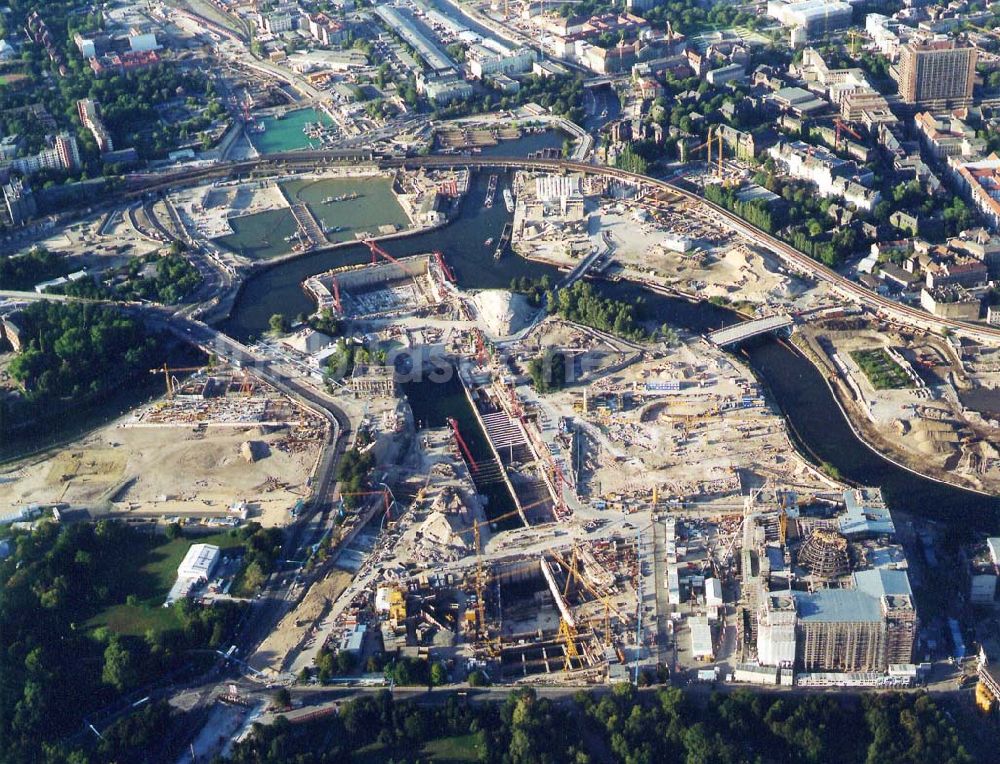 Luftaufnahme Berlin-Tiergarten - Umbau des Spreebogens und des Berliner Reichstages 19.09.1997