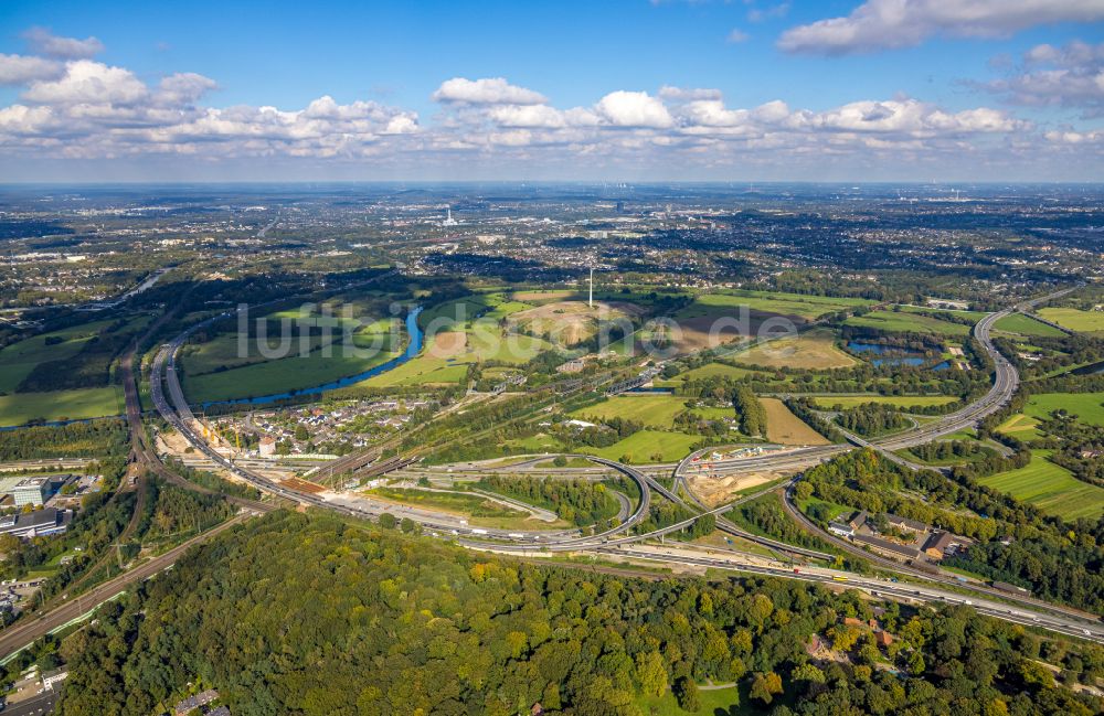 Luftaufnahme Duisburg - Umbau uns Sanierung Autobahnkreuz Kaiserberg in Duisburg im Bundesland Nordrhein-Westfalen